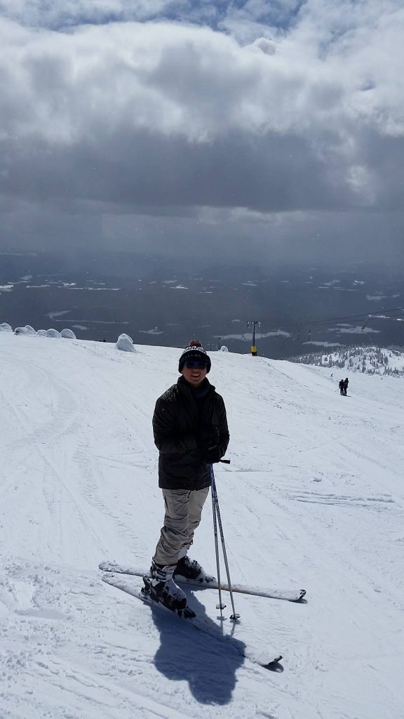 Skiing Big White