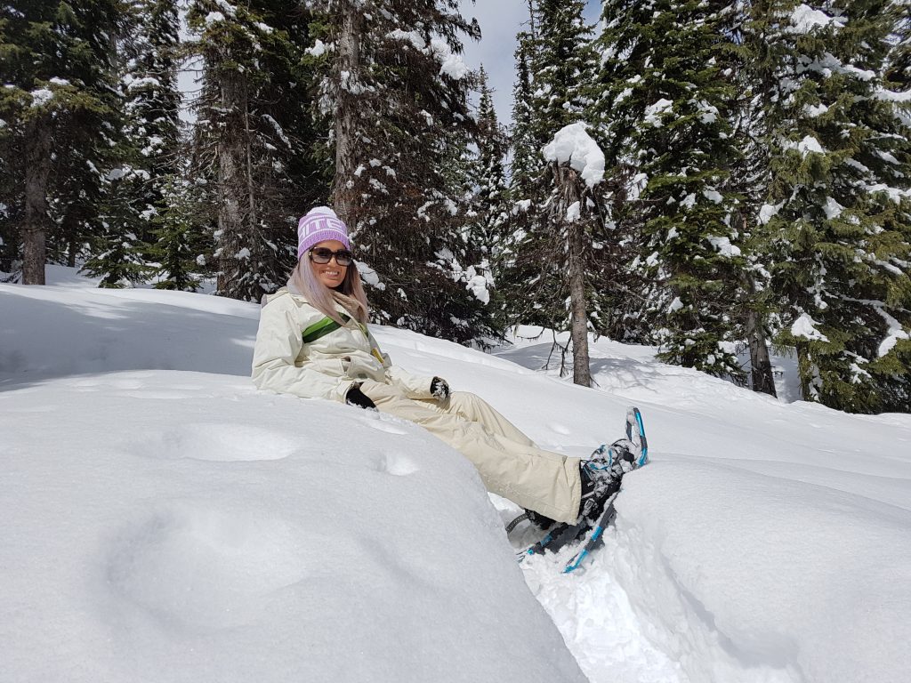 Snowshoeing at Big White 