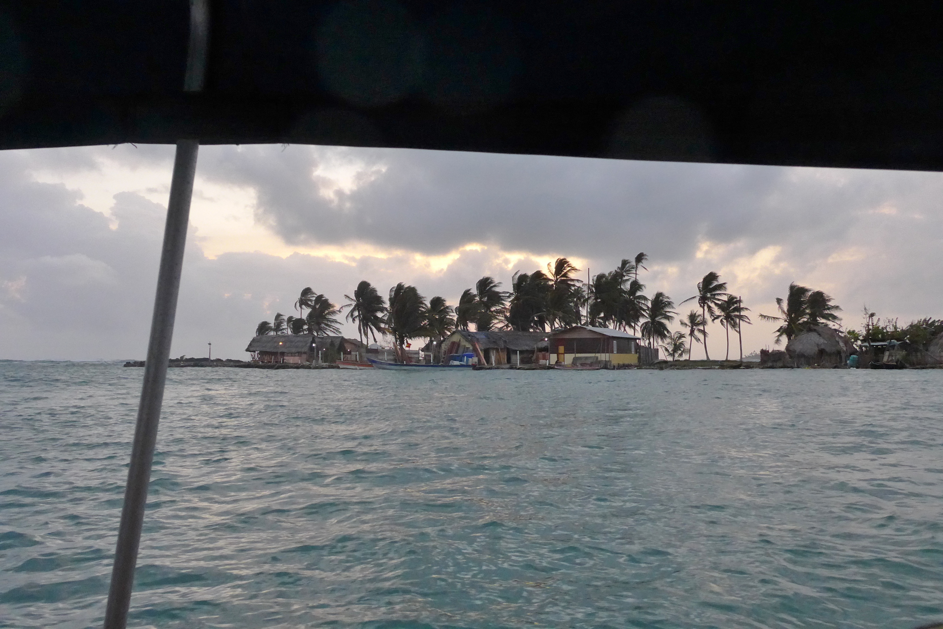 Dolphin Lodge Guna Yala island