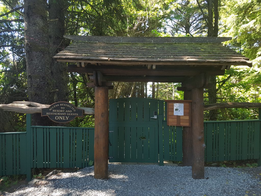 Point no Point private gate to beach