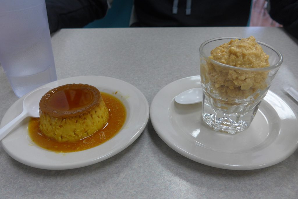 Flan y dulce de leche at El Mago de las Fritas for dessert