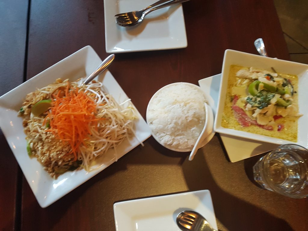 Sabhai Thai Pad Thai and Green Curry