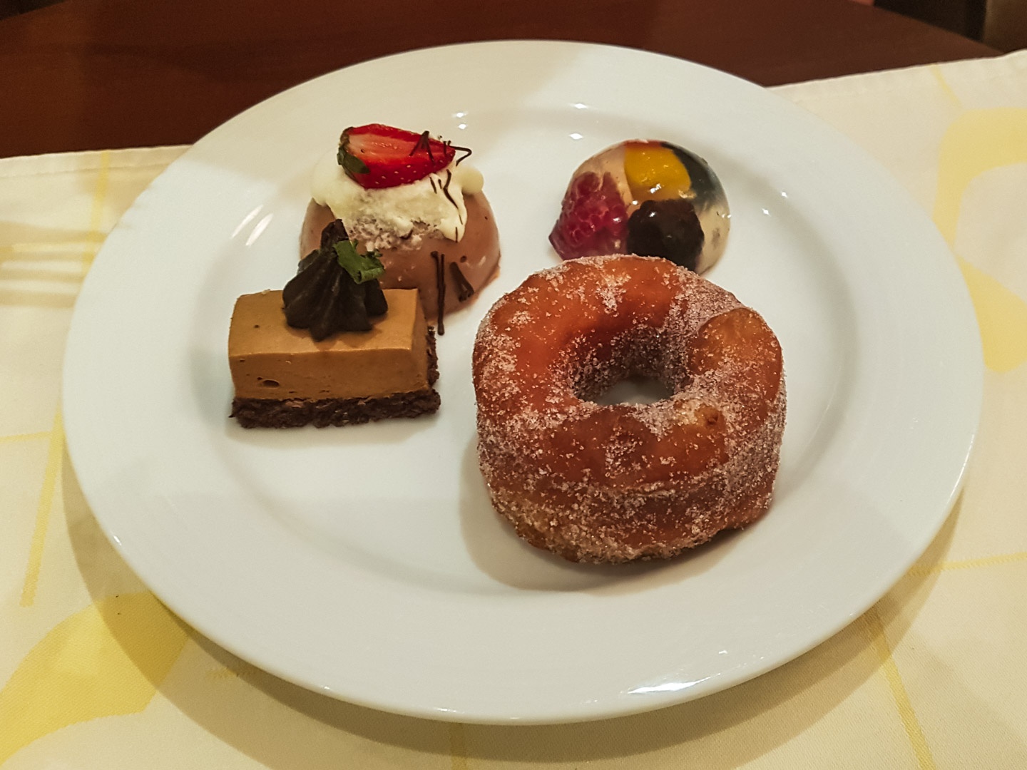 Mexico City Marriott Reforma Executive Lounge Dessert