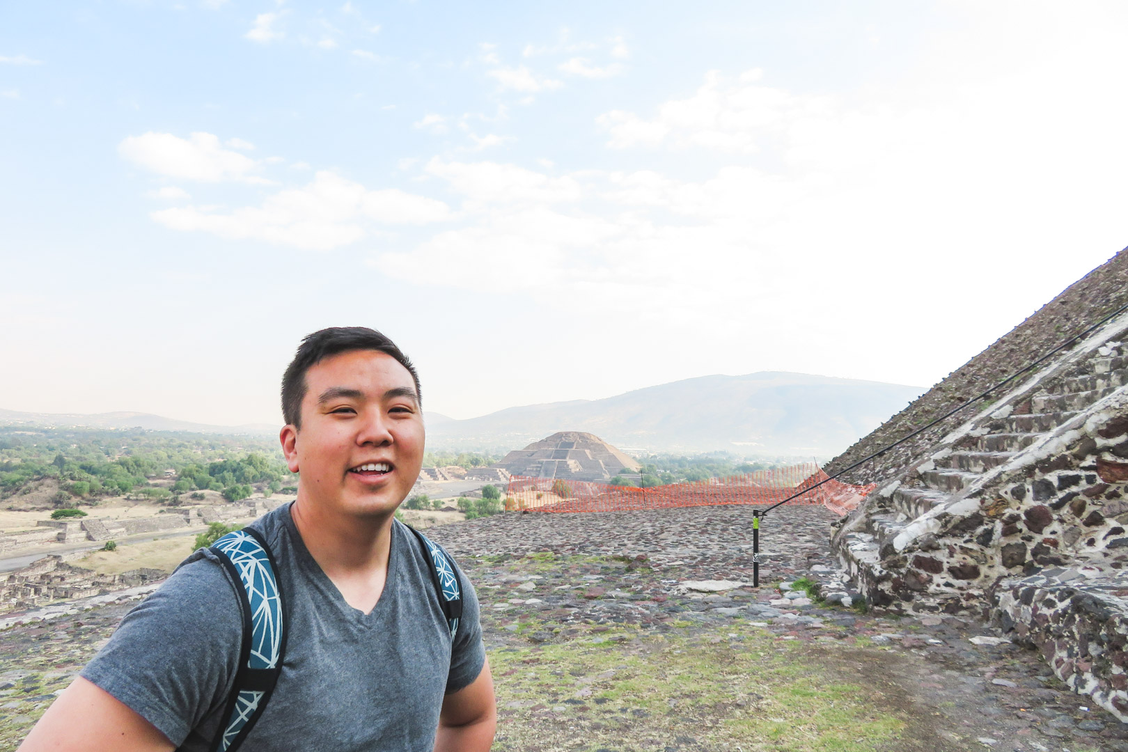 Teotihuacan Pyraid of the Sun Landing