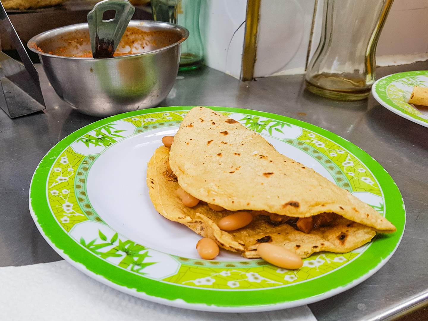 Mercado La Cruz Querétaro Taco with beans