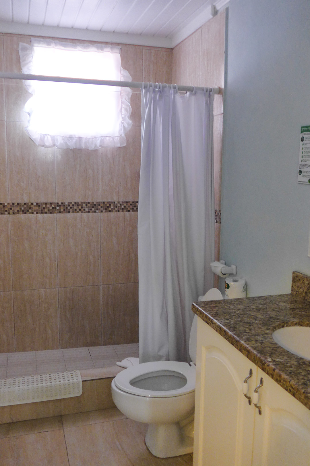 Dover Beach Hotel Bathroom