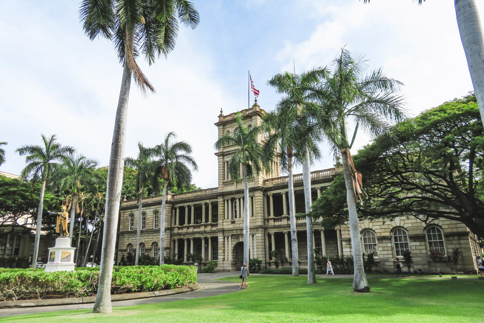Oahu off the Beaten Path Government building