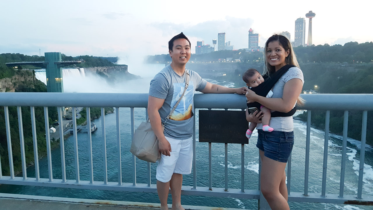 Niagara Falls Rainbow Bridge International Border Halfway Point