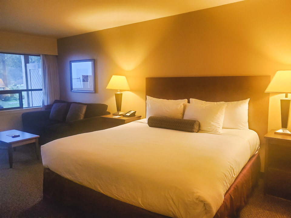 Best Western Tin Wis Resort King Bed Room
