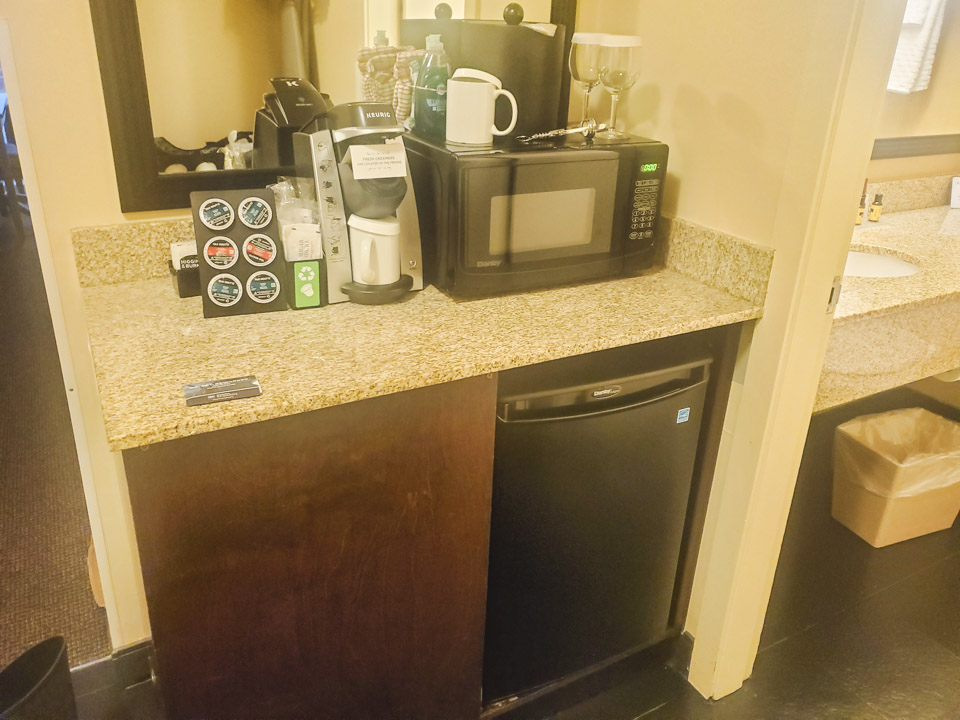 Best Western Tin Wis Resort Kitchenette