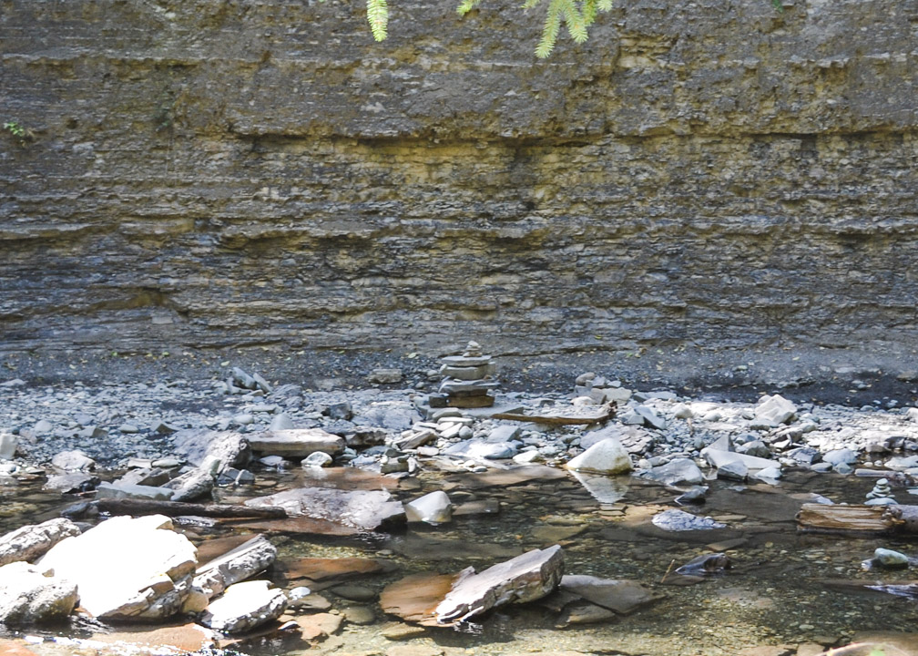 Hole in the Wall Inukshuk