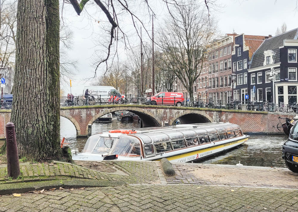 One Day in Amsteram Canal Cruise