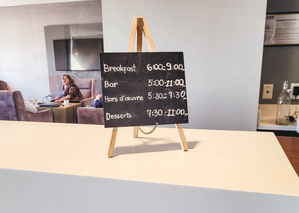 Calgary Airport Marriott M Lounge Hours