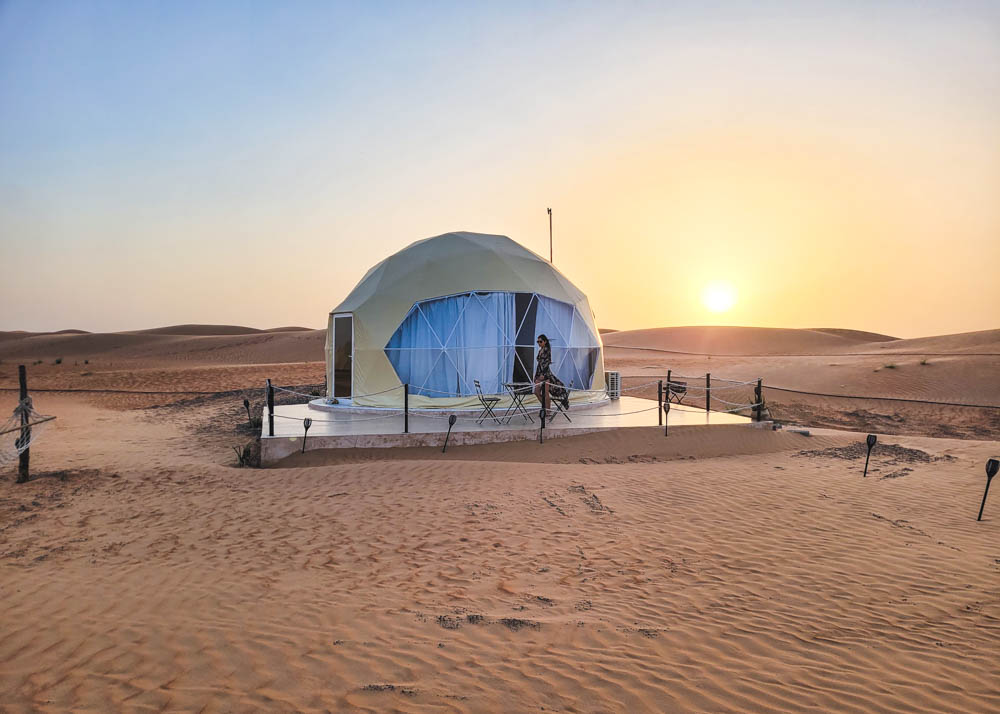 Starry Domes Desert Camp is a true gem and the ultimate glamping experience in Wahiba Sands. Here's our detailed review from our stay!