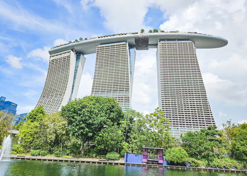 Is Marina Bay Sands worth it? What's it really like staying at this iconic Singapore hotel and swimming in its famous sky high infinity pool?