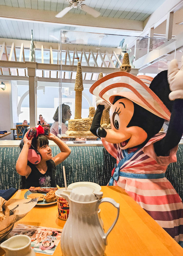 Meeting Minnie at Cape May Cafe Breakfast