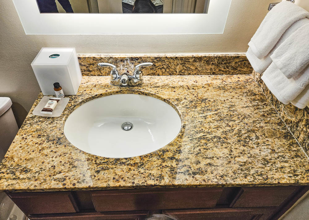 Bathroom Single Vanity