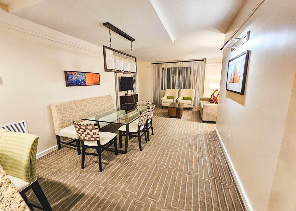 Marriott's Grande Vista Resort Villa Dining Room