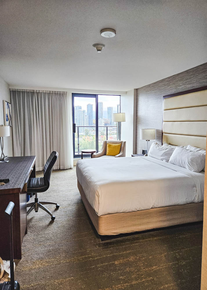 Delta Hotels Burnaby Conference Centre King Guest Room