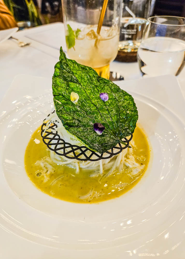 Baan Lao Blue Crab in Green Curry