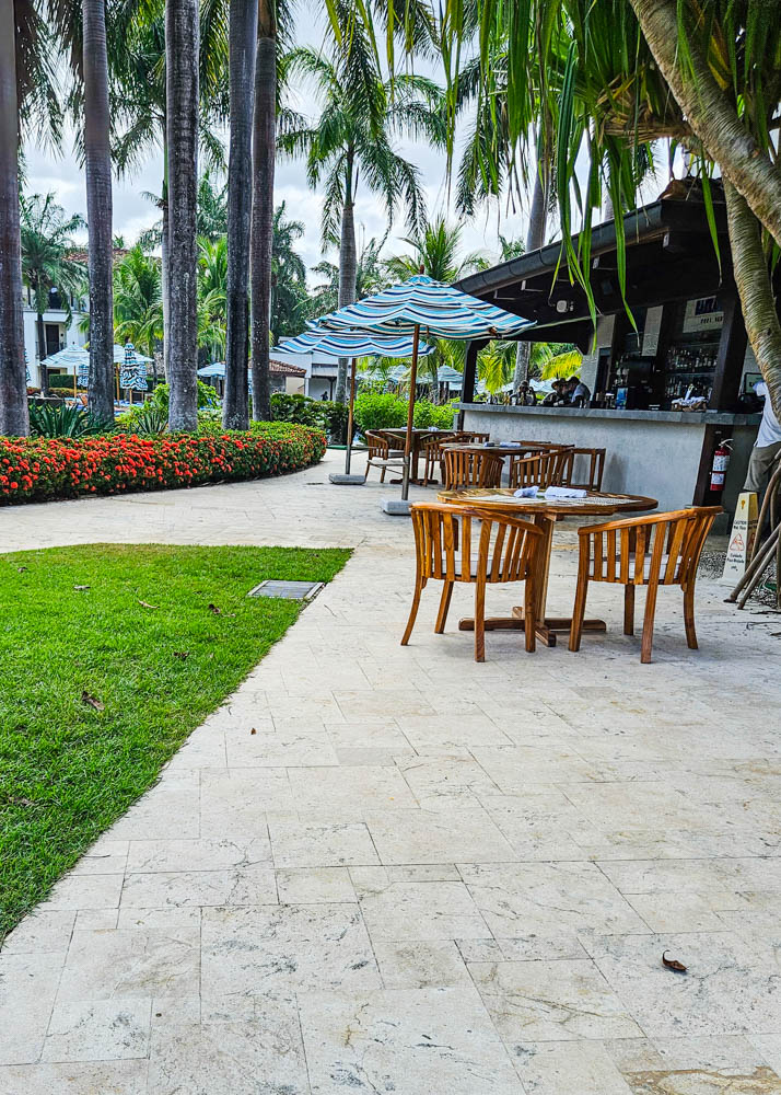 JW Marriott Guanacaste Barracuda Bar