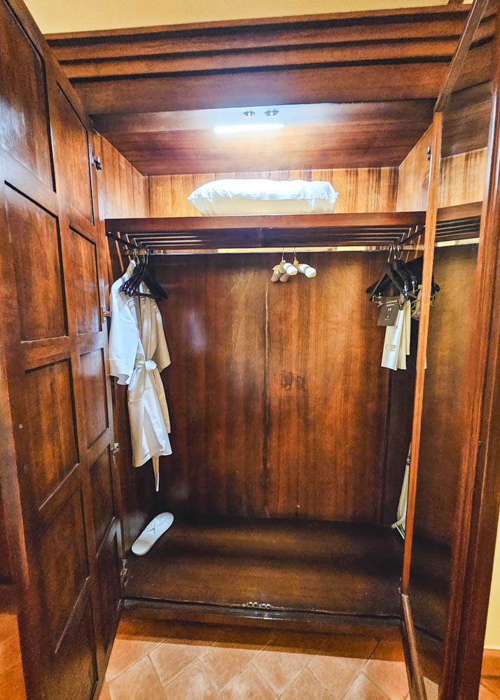 JW Marriott Guanacaste Deluxe Oceanfront Room Closet