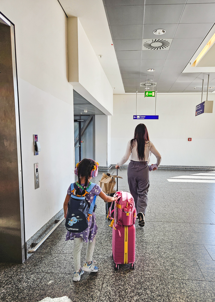 Boarding Thai Airways at Frankfurt