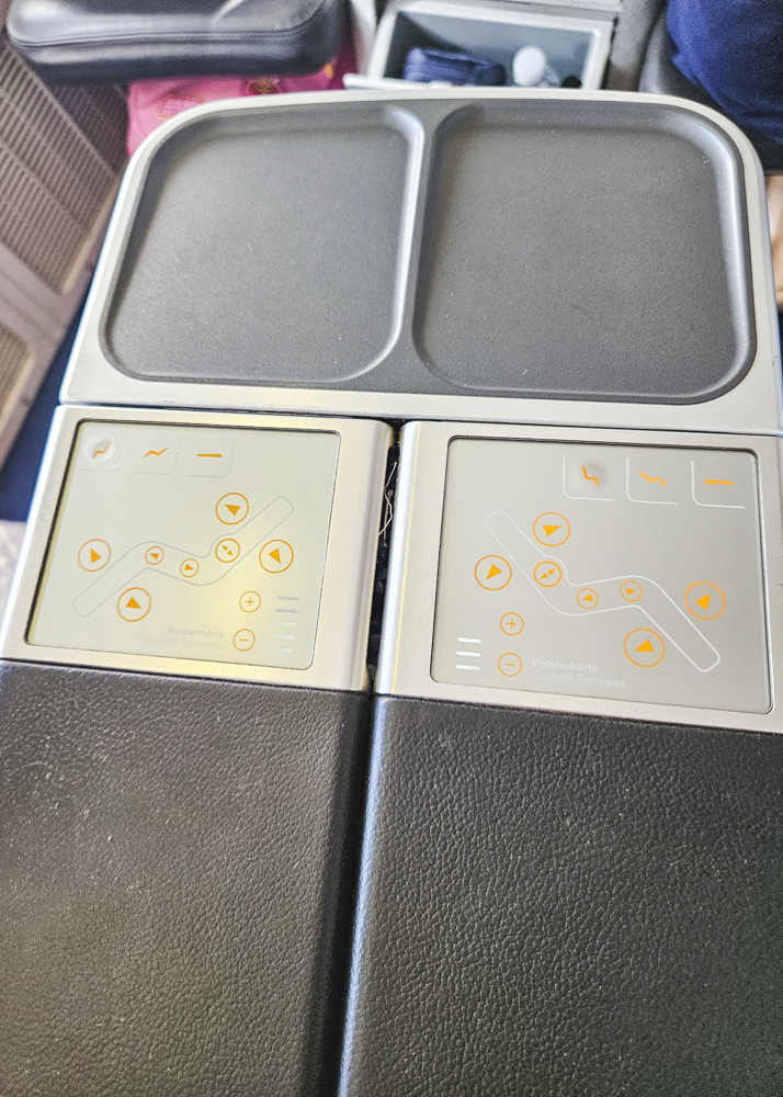 Lufthansa 747 Business Class Centre Console Armrest