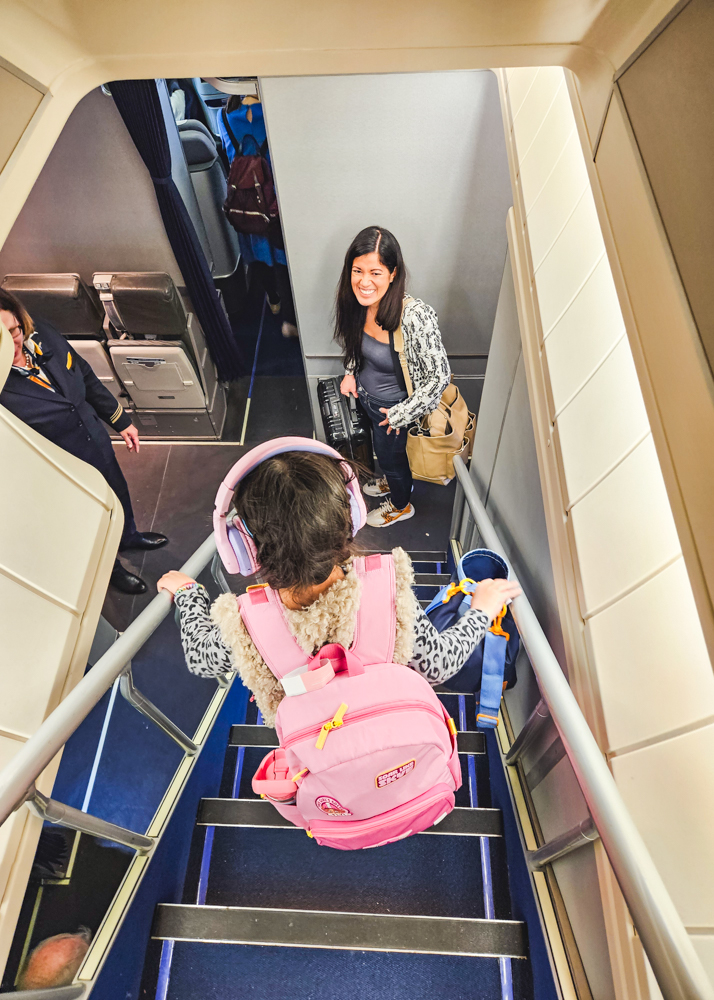 Lufthansa 747 Business Class Staircase