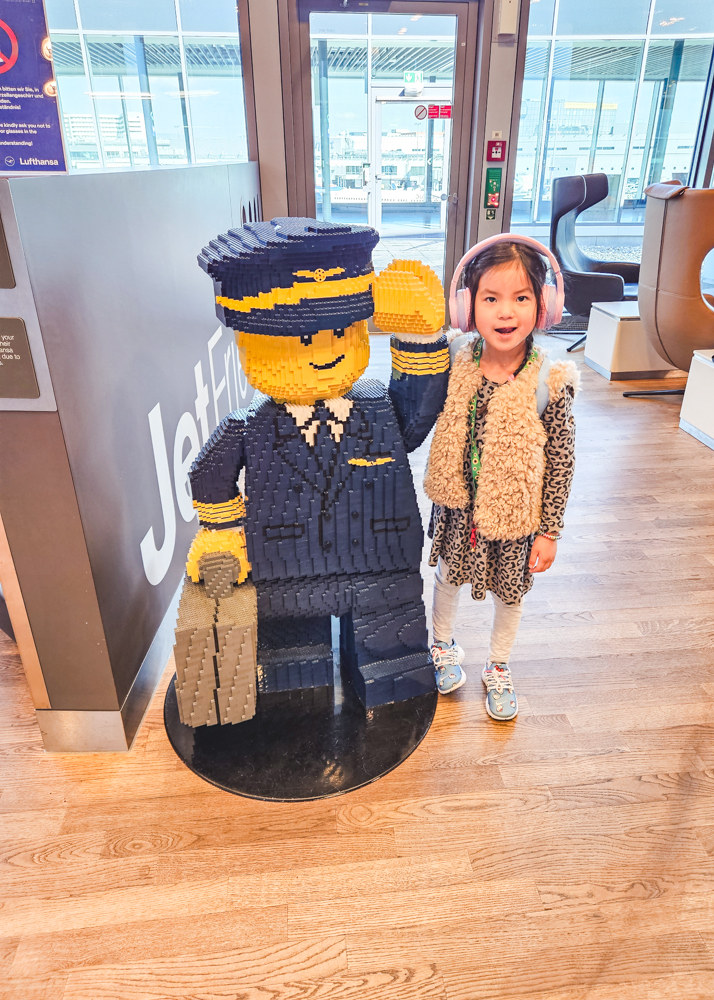 Lufthansa Business Class Lounge Frankfurt Kids Area