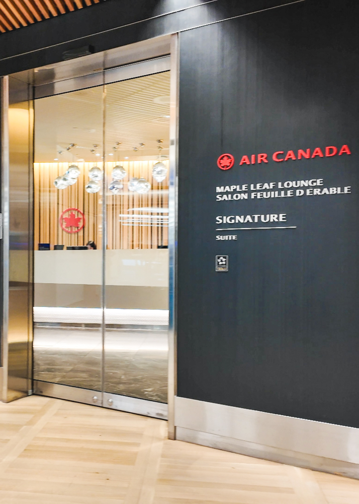 Air Canada Maple Leaf Lounge