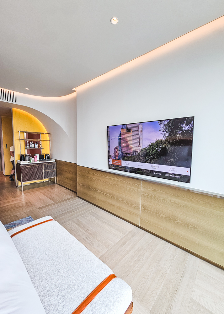 Andaz One Bangkok King Bed Room TV