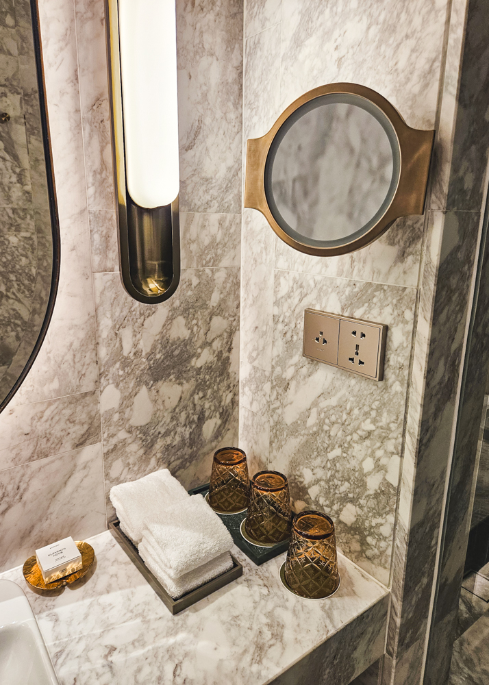Andaz One Bangkok Mirror