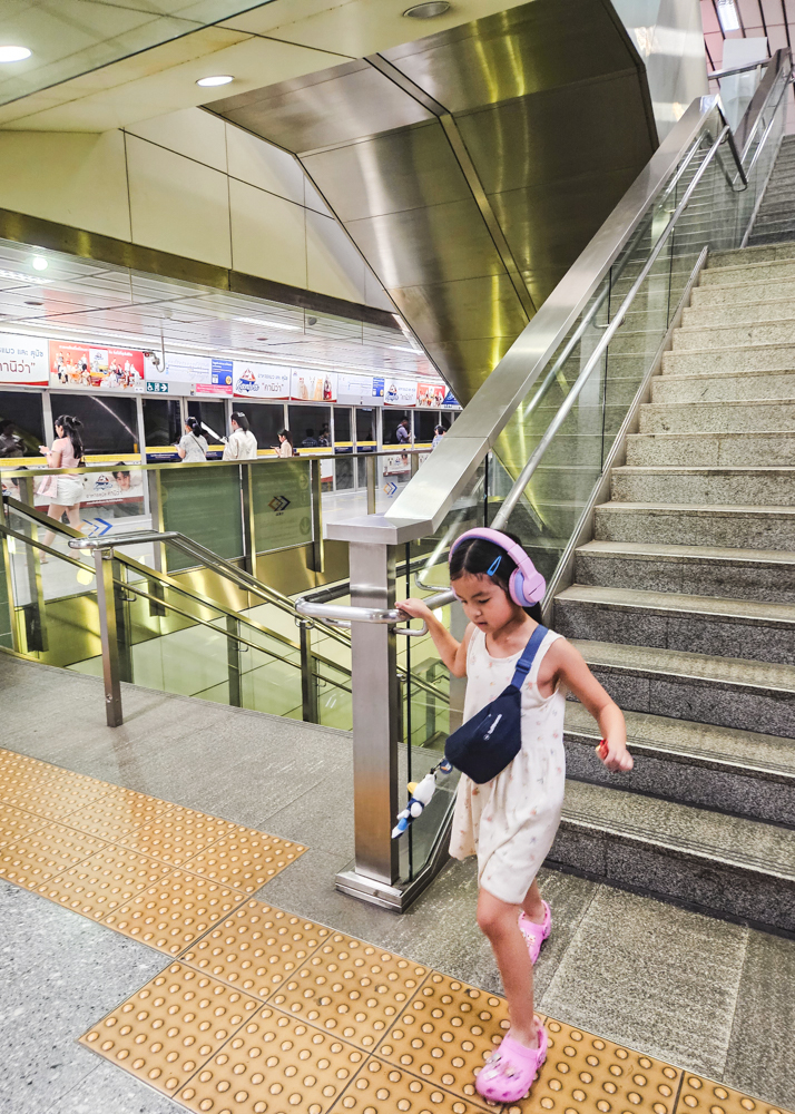 Bangkok MRT with Kids
