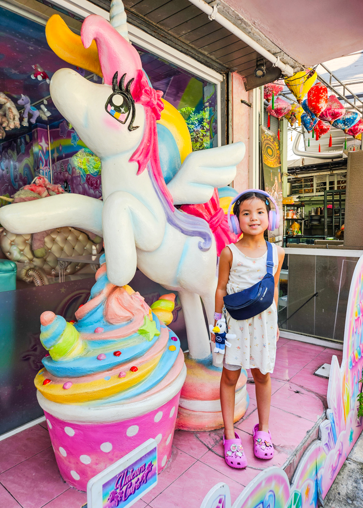 Bangkok Unicorn Cafe Exterior