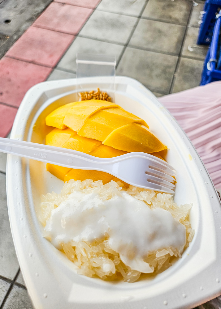 K Panich Mango Sticky Rice Dish