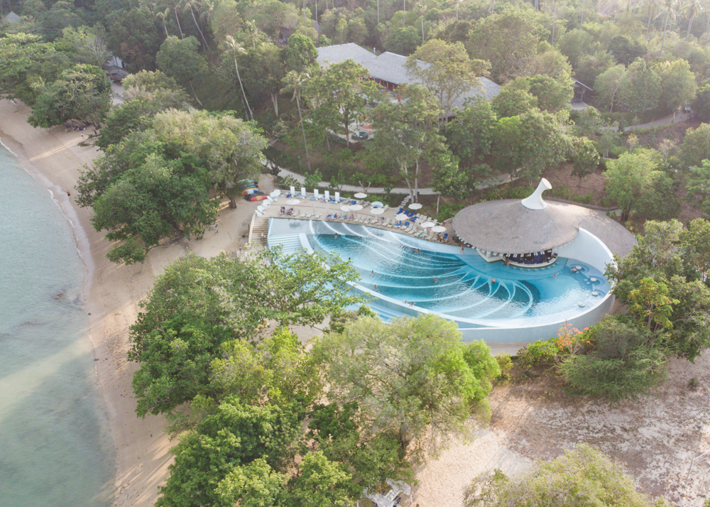 Island Escape by Burasari Beachfront Pool (2)