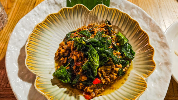 Island Escape by Burasari Eat Restaurant Wok Fried Chicken Hot Basil