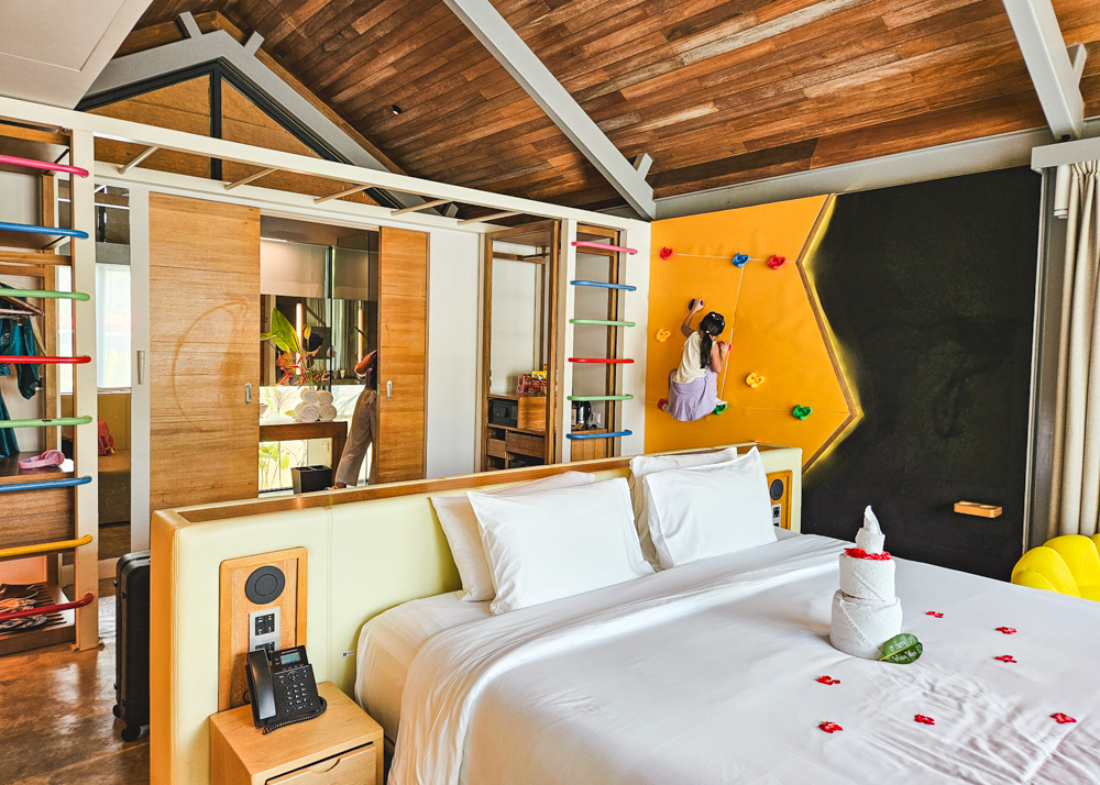 Island Escape by Burasari One-Bedroom Pool Access Villa Kids Play Area