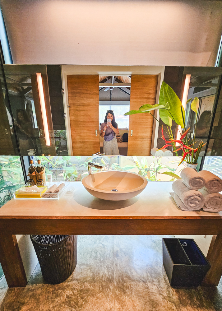 Island Escape by Burasari One-Bedroom Pool Access Villa Sink