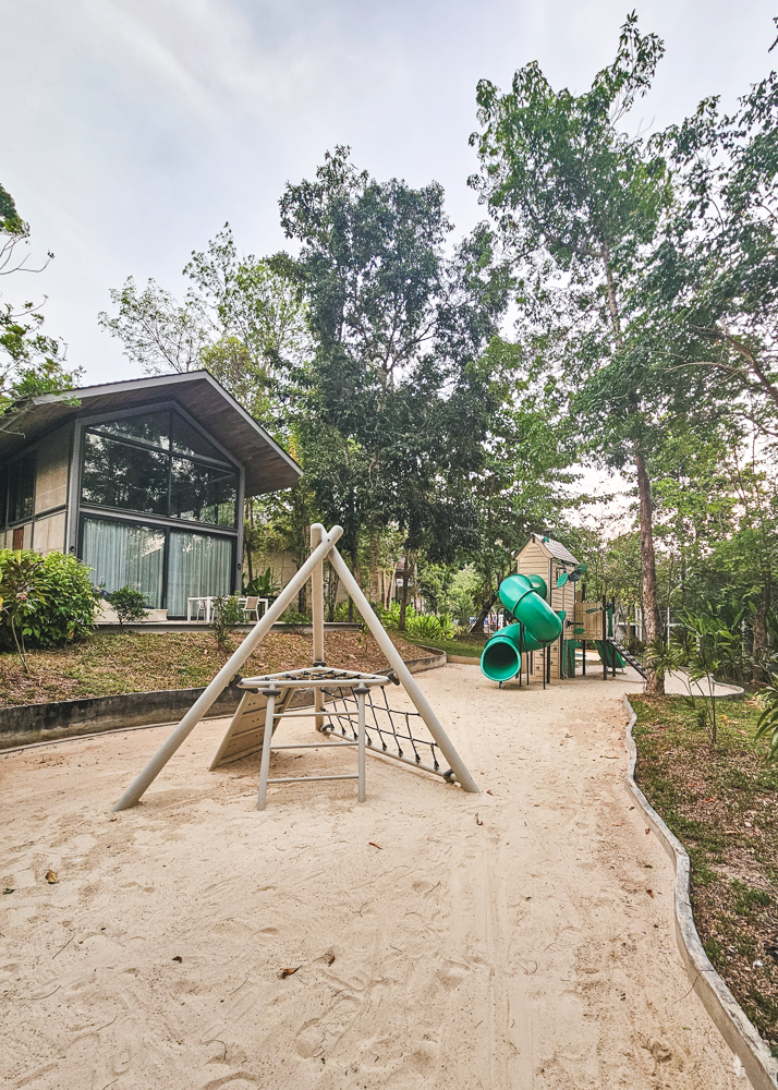 Island Escape by Burasari Playground