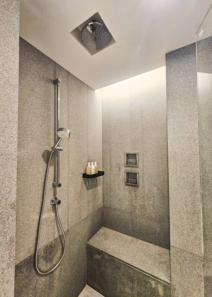 JW Marriott Khao Lak Deluxe Lagoon Room Shower